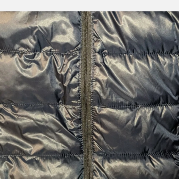 Buffalo Sabres Fanatics Polyester Puffer Jacket - Picture 6 of 13